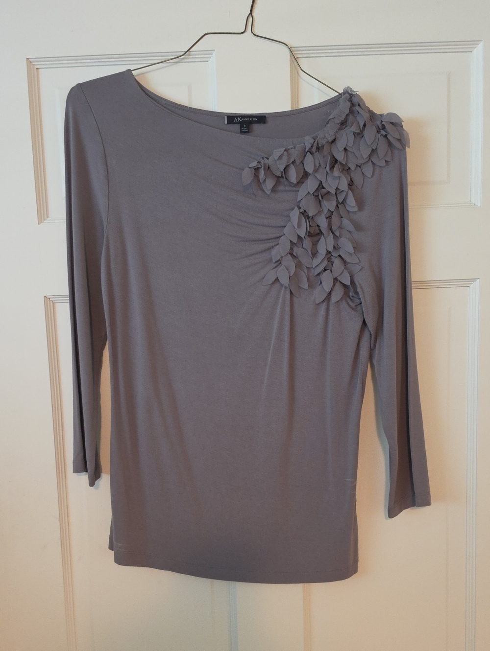 Anne Klein Slate Gray Long Sleeve Top with Leaf Appliqué